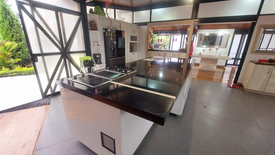 Casa de 3 alcobas en venta en Las Mercedes, Jamundí, 350 m² · foto 4 de 24