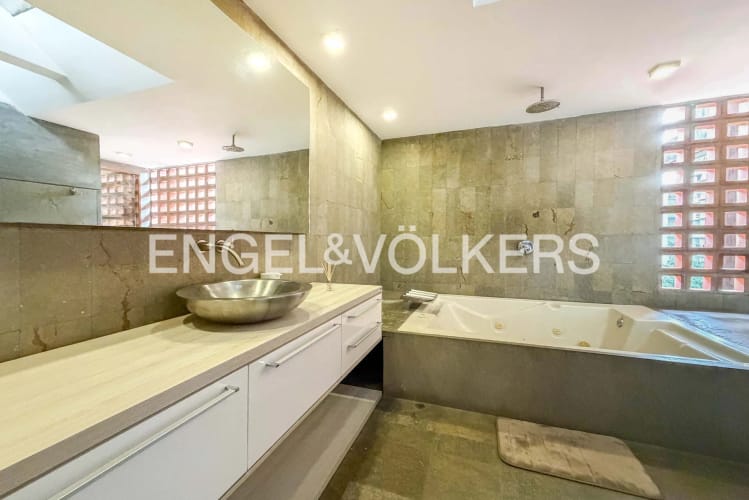 Apartamento de 1 alcoba en arriendo en La Florida, Medellín, 134 m² · foto 15 de 16