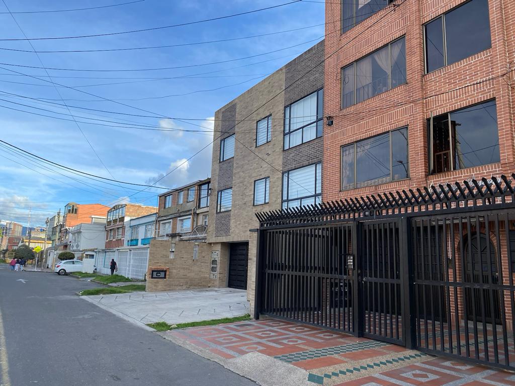 Apartamento en venta en Las Americas, Bogotá · foto 19 de 19
