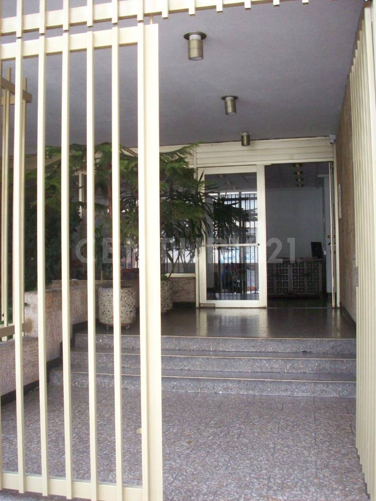 Apartamento en venta en Marly, Bogotá · foto 2 de 16