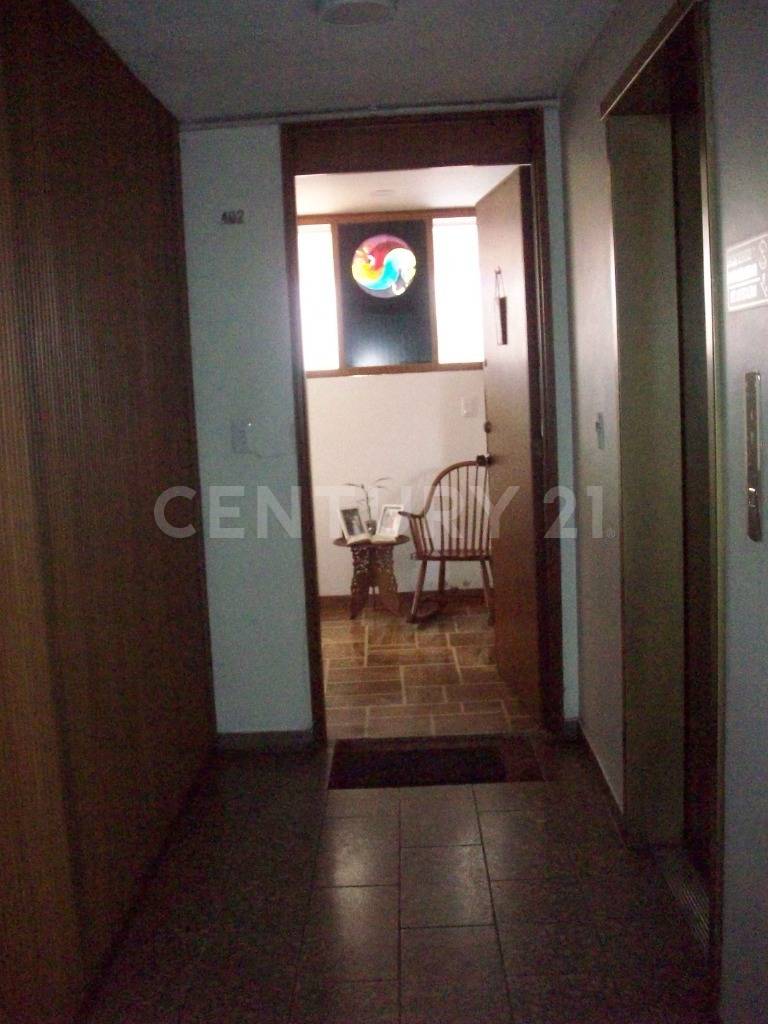 Apartamento en venta en Marly, Bogotá · foto 3 de 16