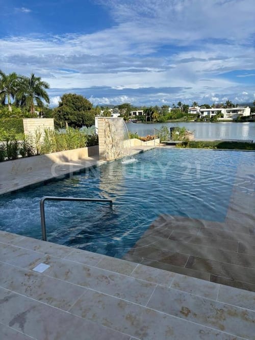 Casa de 4 alcobas en venta en Cn. Lagos Del Peñon, Girardot, 562 m² · foto 9 de 18
