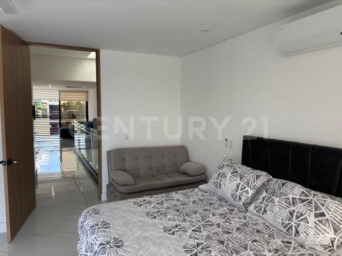 Casa de 4 alcobas en venta en Cn. Lagos Del Peñon, Girardot, 562 m² · foto 14 de 18