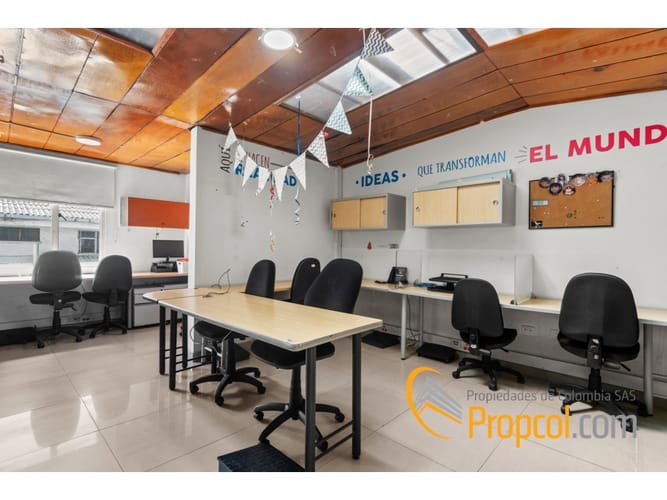 Casa de 6 alcobas en venta en Chico, Bogotá, 344 m² · foto 16 de 19