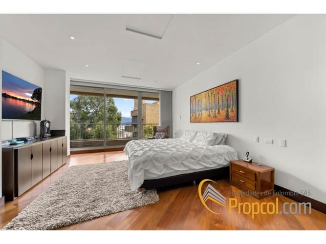 Apartamento de 4 alcobas en venta en Cerros De Niza, Bogotá, 274 m² · foto 8 de 18