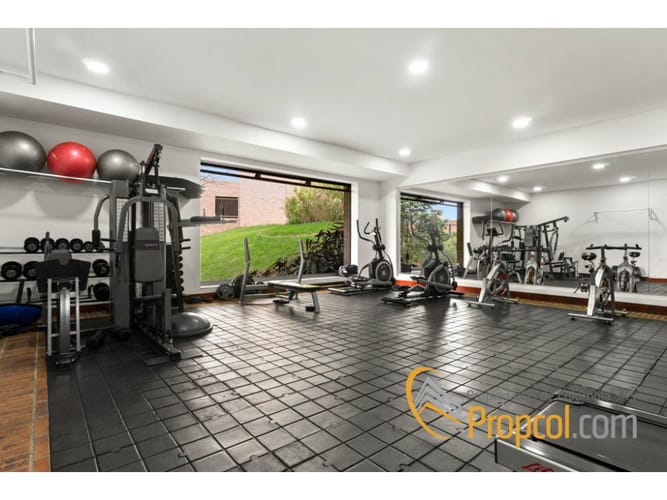 Apartamento de 4 alcobas en venta en Cerros De Niza, Bogotá, 274 m² · foto 17 de 18