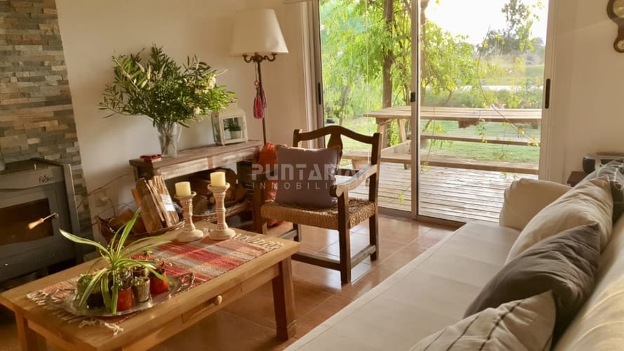 LUMINOSA CASA DE 1 DORMITORIO A METROS DEL PUENTE DE LA BARRA · Photo 4