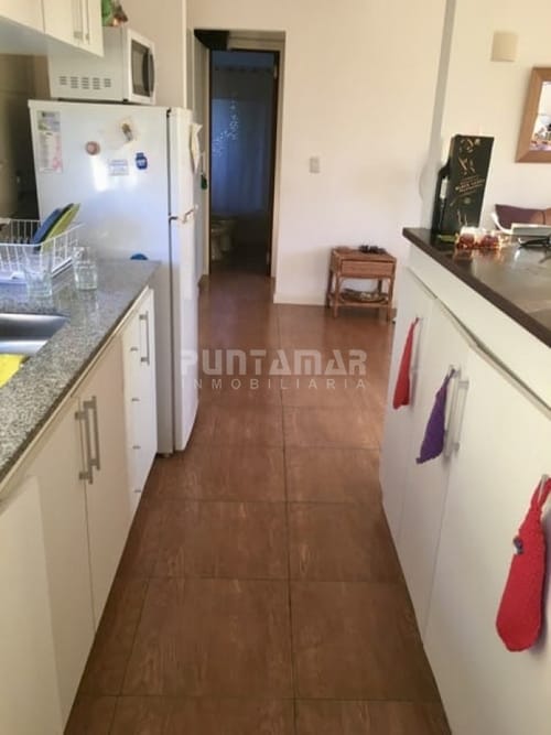 LUMINOSA CASA DE 1 DORMITORIO A METROS DEL PUENTE DE LA BARRA · Photo 5