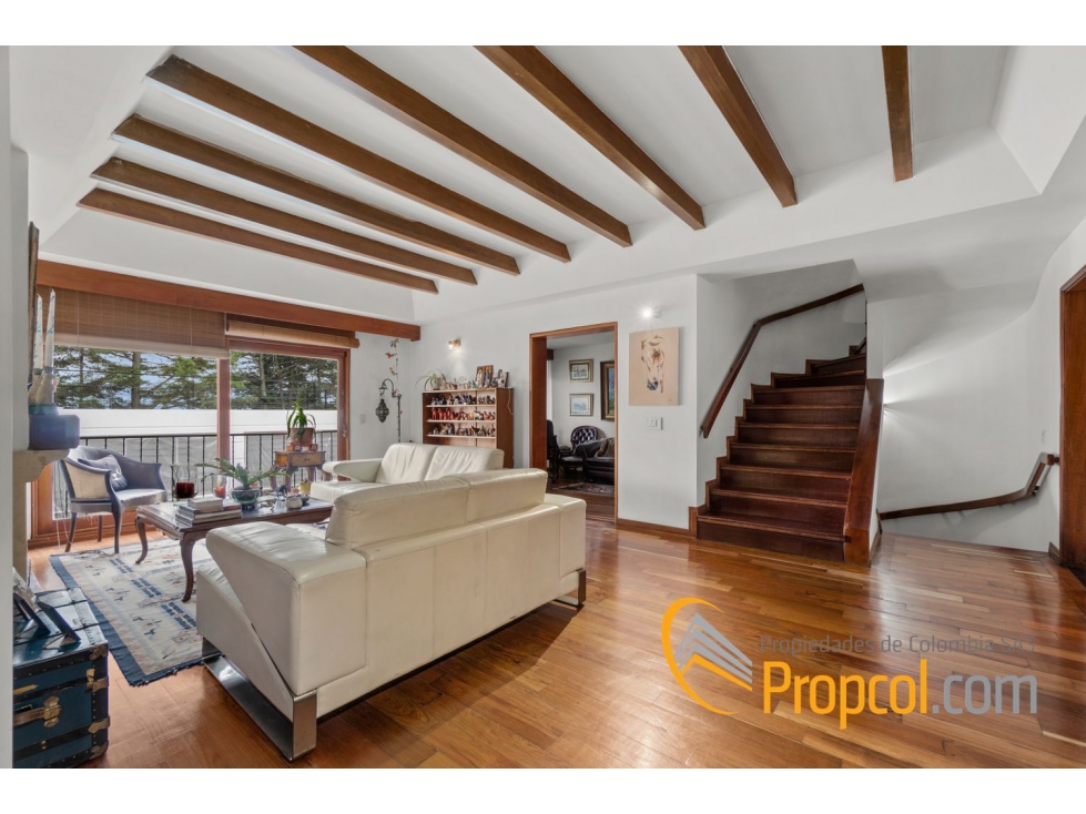 Casa en venta en Altos De Suba, Bogotá · foto 2 de 17