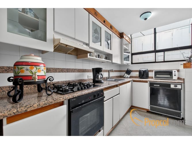 Casa de 3 alcobas en venta en Colinas De Suba, Bogotá, 265 m² · foto 4 de 17