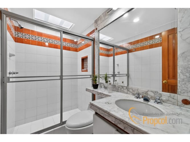 Casa de 3 alcobas en venta en Colinas De Suba, Bogotá, 265 m² · foto 9 de 17