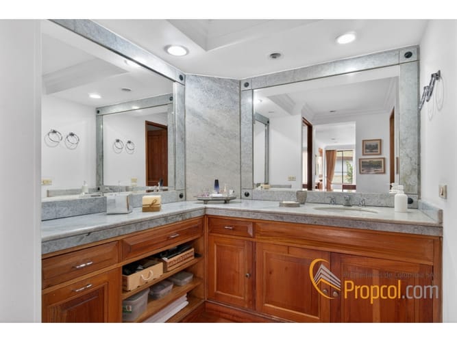 Casa de 3 alcobas en venta en Colinas De Suba, Bogotá, 265 m² · foto 12 de 17