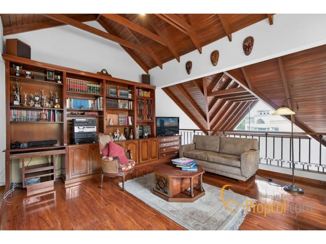 Casa de 3 alcobas en venta en Colinas De Suba, Bogotá, 265 m² · foto 14 de 17