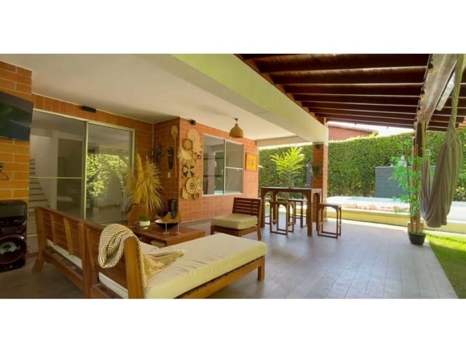 Casa de 3 alcobas en venta en Alfaguara, Jamundí, 228 m² · foto 6 de 14