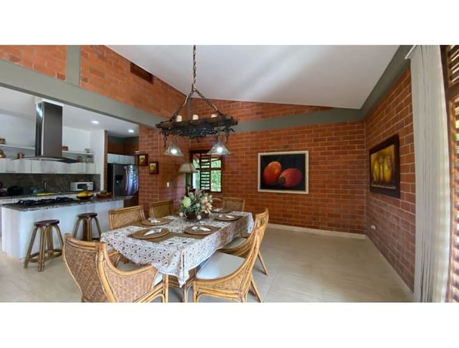 Casa de 3 alcobas en venta en Alfaguara, Jamundí, 280 m² · foto 9 de 19