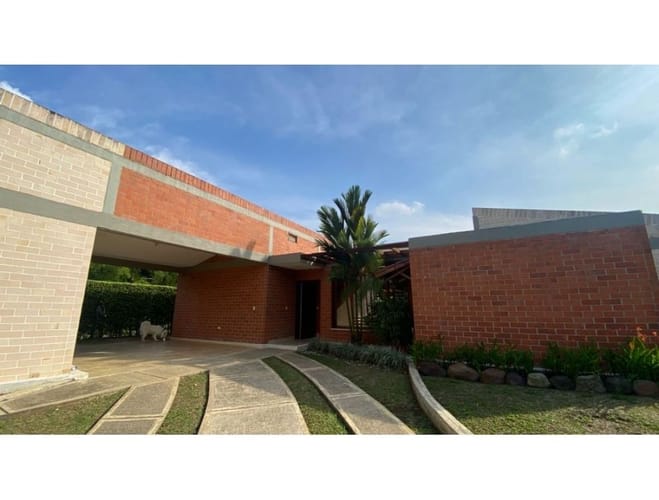 Casa de 3 alcobas en venta en Alfaguara, Jamundí, 280 m² · foto 18 de 19