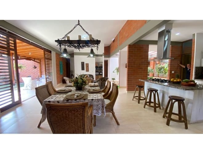 Casa de 3 alcobas en venta en Alfaguara, Jamundí, 280 m² · foto 14 de 19