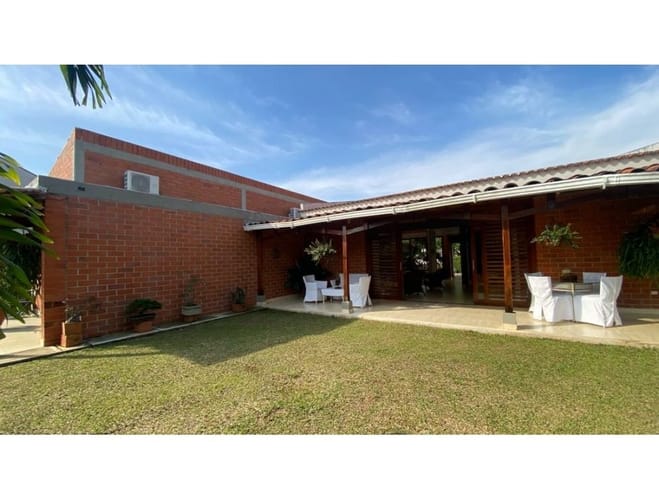 Casa de 3 alcobas en venta en Alfaguara, Jamundí, 280 m² · foto 8 de 19