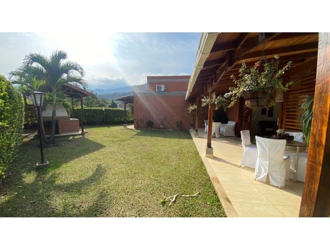 Casa de 3 alcobas en venta en Alfaguara, Jamundí, 280 m² · foto 12 de 19