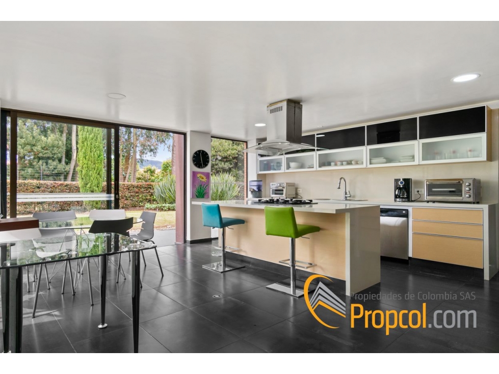 Casa en venta en Guaymaral, Bogotá · foto 2 de 11