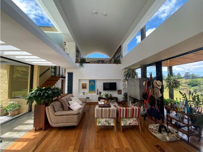 Casa de 3 alcobas en venta en El Centro, Rionegro, 339 m² · foto 3 de 9