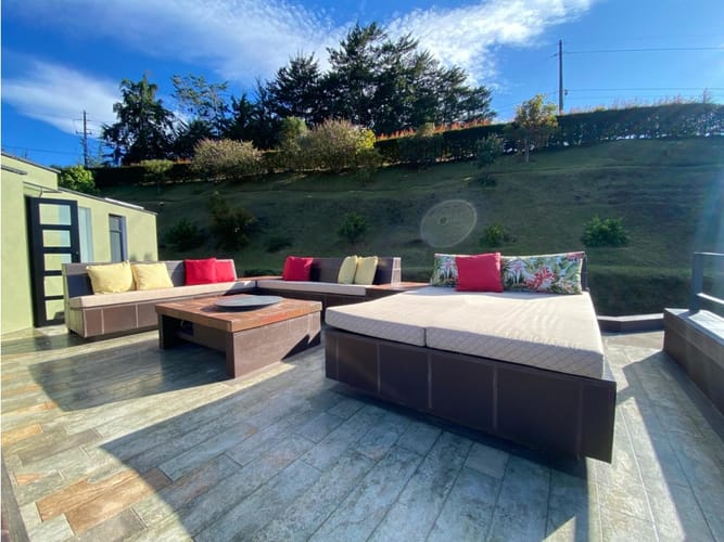 Casa de 3 alcobas en venta en El Centro, Rionegro, 339 m² · foto 7 de 9