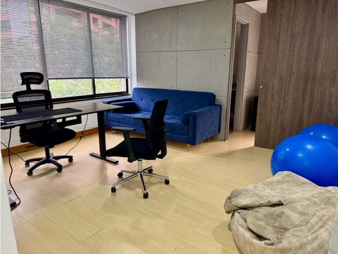 Oficina en venta en El Poblado, Medellín, 119 m² · foto 10 de 21