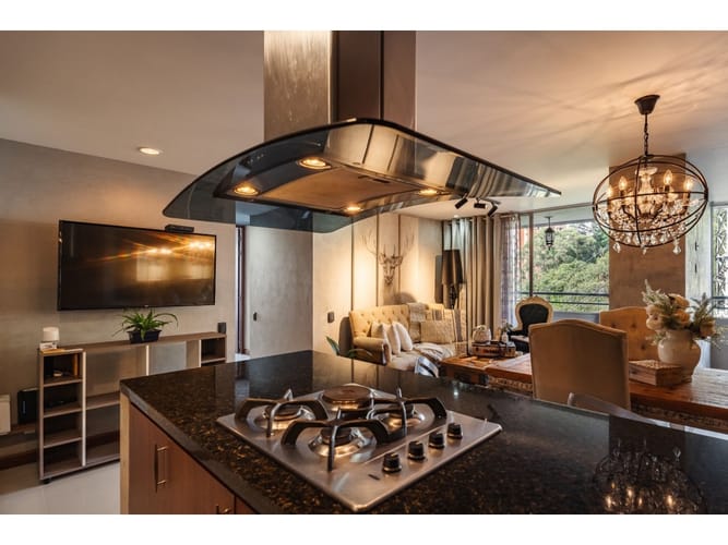 Apartamento de 2 alcobas en arriendo en Loma Del Indio, Medellín, 76 m² · foto 3 de 16