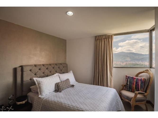 Apartamento de 2 alcobas en arriendo en Loma Del Indio, Medellín, 76 m² · foto 7 de 16