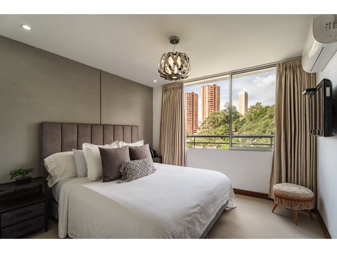 Apartamento de 2 alcobas en arriendo en Loma Del Indio, Medellín, 76 m² · foto 8 de 16