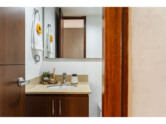 Apartamento de 2 alcobas en arriendo en Loma Del Indio, Medellín, 76 m² · foto 11 de 16