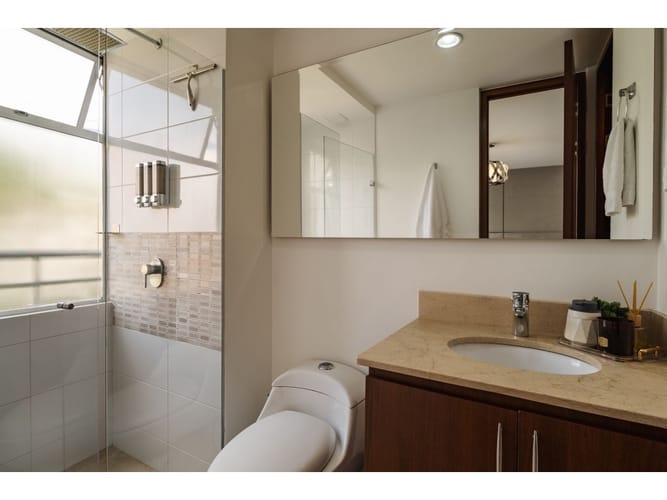 Apartamento de 2 alcobas en arriendo en Loma Del Indio, Medellín, 76 m² · foto 14 de 16