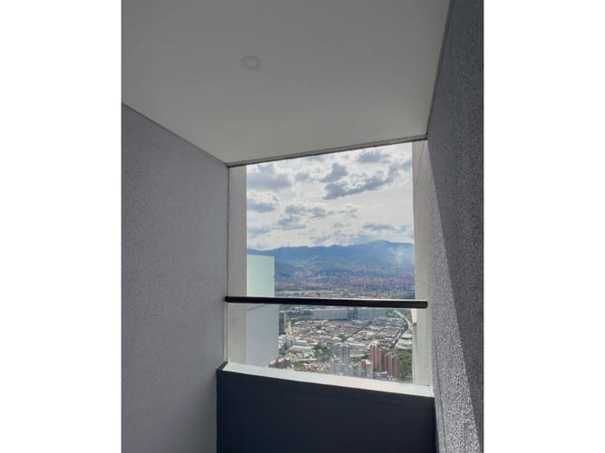 Apartamento de 2 alcobas en venta en Vía Las Palmas, Medellín, 130 m² · foto 13 de 24