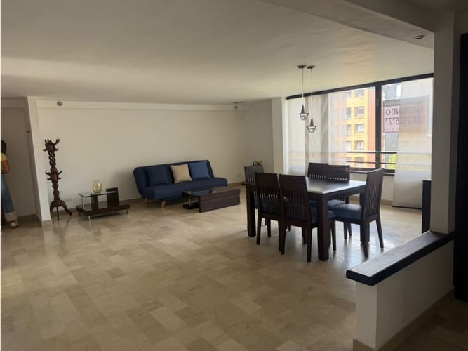Apartamento de 4 alcobas en arriendo en Los Balsos, Medellín, 132 m² · foto 4 de 12