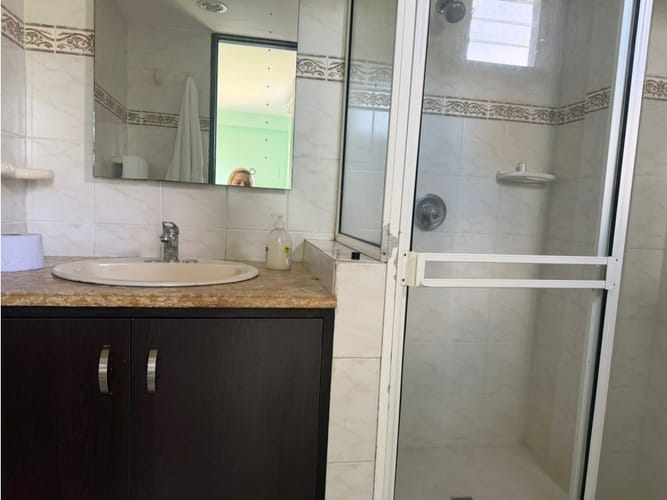 Apartamento de 4 alcobas en arriendo en Los Balsos, Medellín, 132 m² · foto 8 de 12