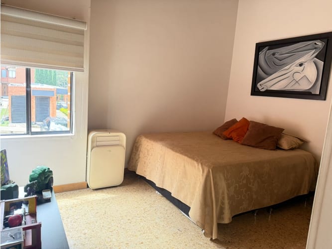 Casa de 4 alcobas en venta en Los Naranjos, Medellín, 240 m² · foto 18 de 24