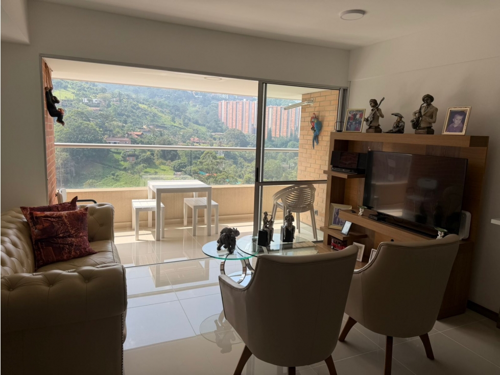 Apartamento en venta en La Candelaria, Medellín · foto 4 de 24