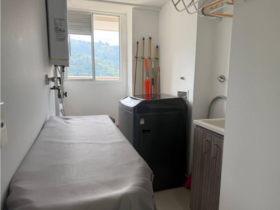 Apartamento en venta en La Candelaria, Medellín · foto 13 de 24