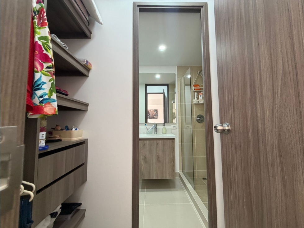 Apartamento en venta en La Candelaria, Medellín · foto 18 de 24