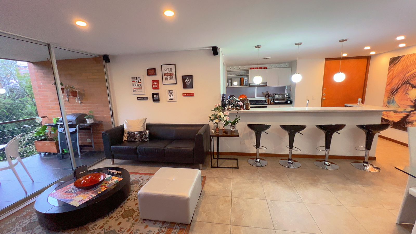 Apartamento en venta en La Candelaria, Medellín · foto 4 de 12