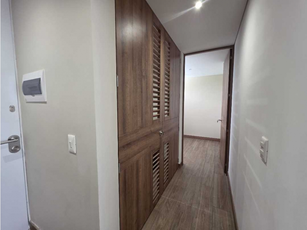 Apartamento en arriendo en Ciudad Del Río, Medellín · foto 5 de 6