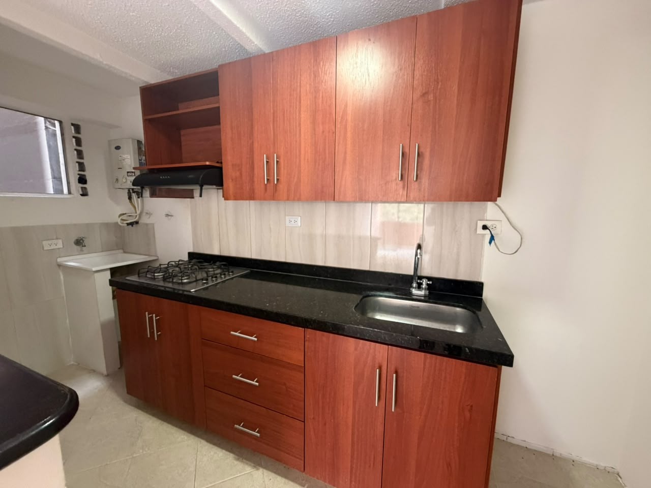 Apartamento en venta en Los Colores, Medellín · foto 3 de 14
