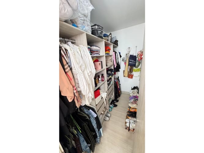 Apartamento de 3 alcobas en venta en La Linde, Medellín, 144 m² · foto 17 de 24