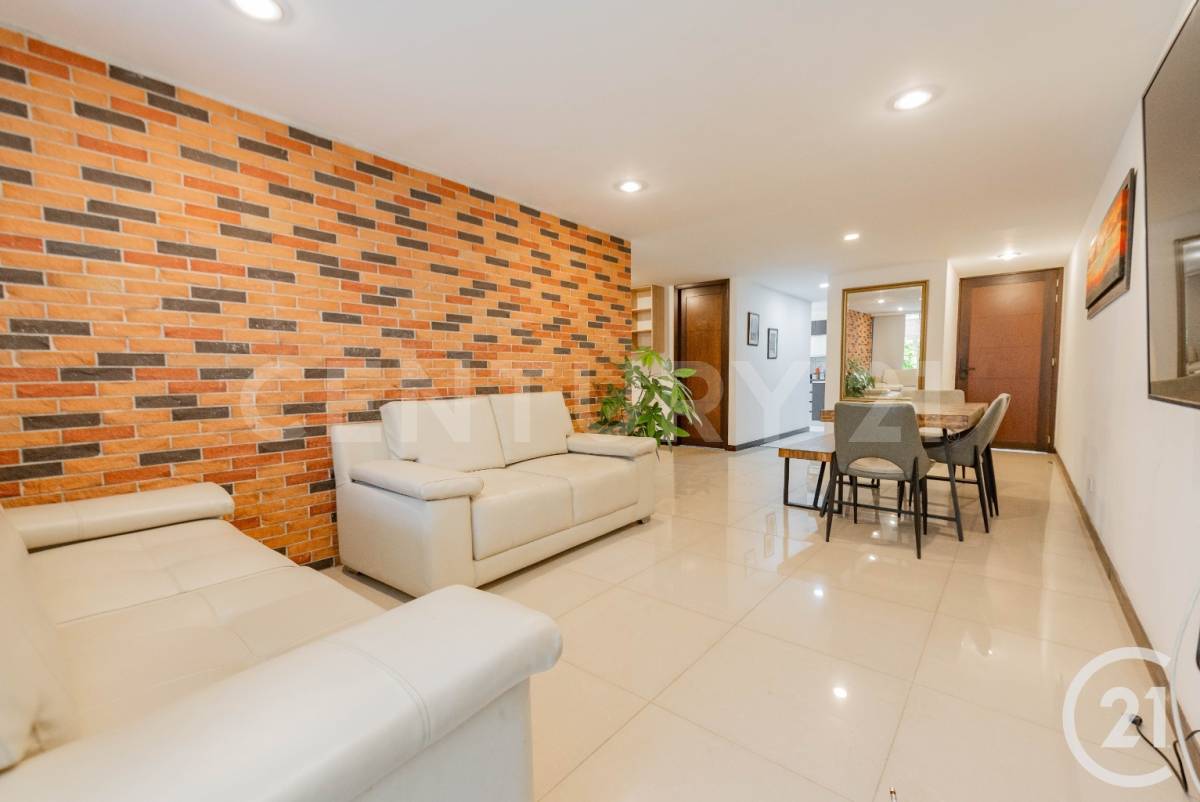 Apartamento en arriendo en El Poblado, Medellín · foto 2 de 23
