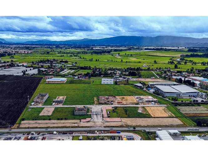 Lote en venta en Siberia, Cota, 3723 m² · foto 21 de 22