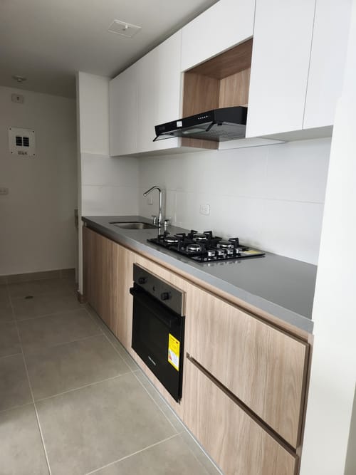 Apartamento de 2 alcobas en venta en Prados Del Norte, Cali, 70 m² · foto 4 de 14