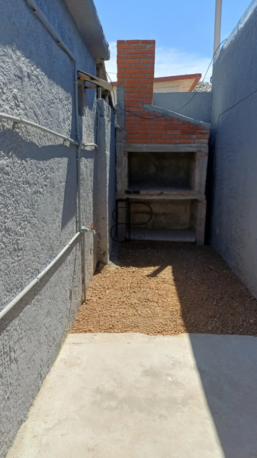 Alquiler Casa 2 Dormitorios Montes de Solymar Cochera y Patio · Foto 12