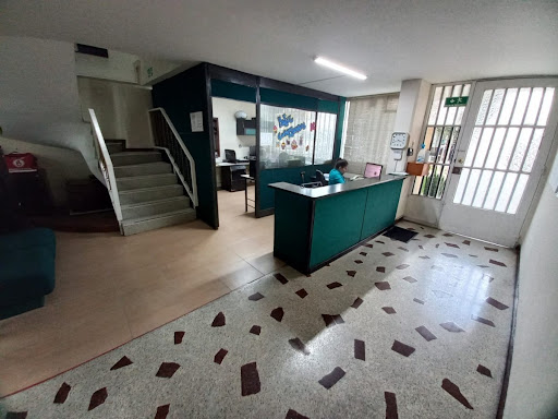 Casa en venta en La Castellana, Bogotá · foto 2 de 17