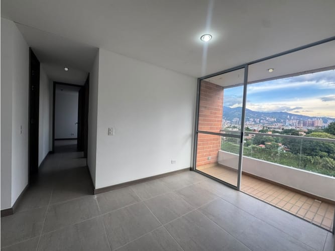 Apartamento en venta en La Independencia, Itagüí · foto 5 de 15