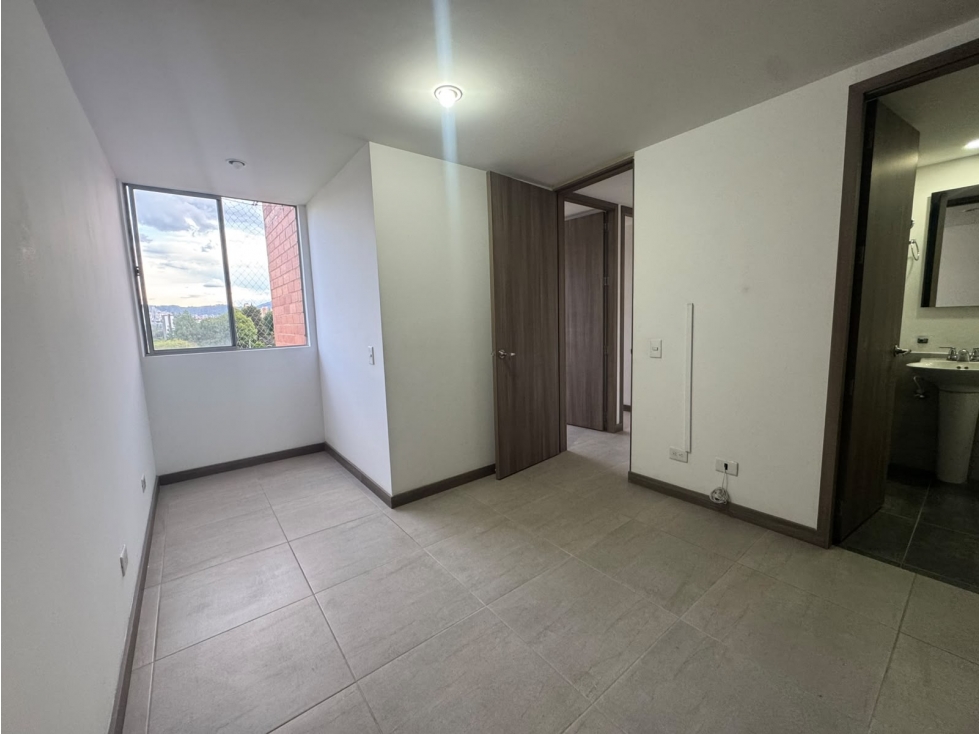 Apartamento en venta en La Independencia, Itagüí · foto 9 de 15